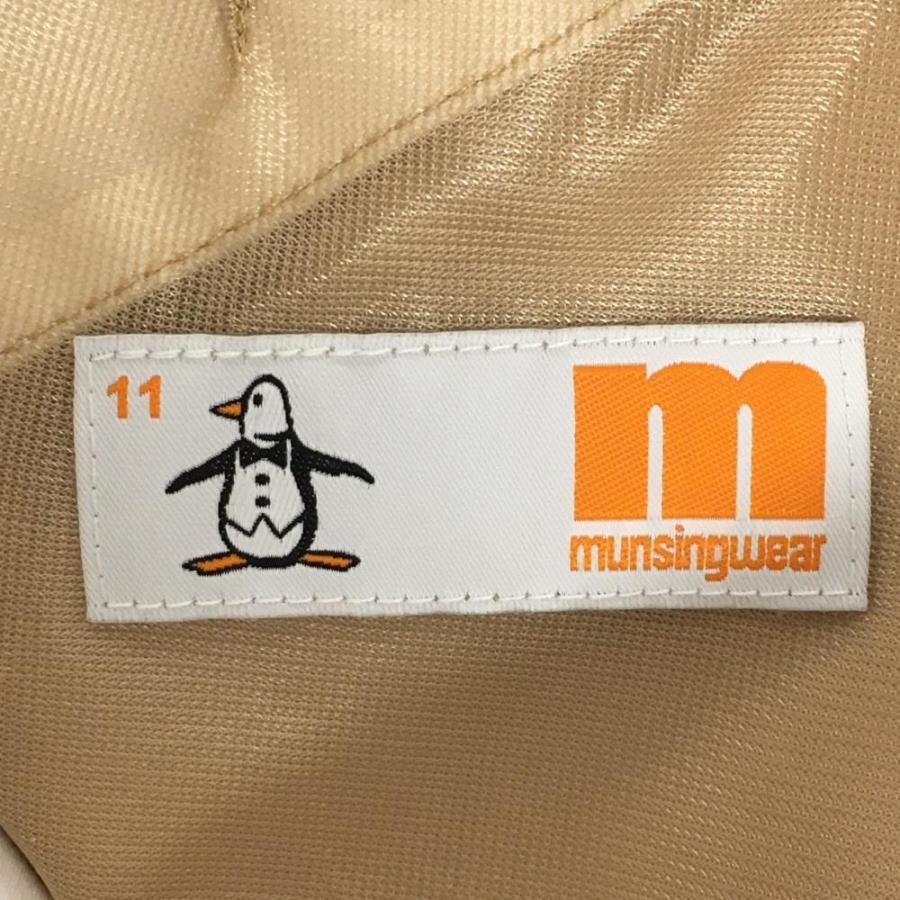 Munsingwear（マンシングウェア） パンツ 白 ロゴプリント 後ろ