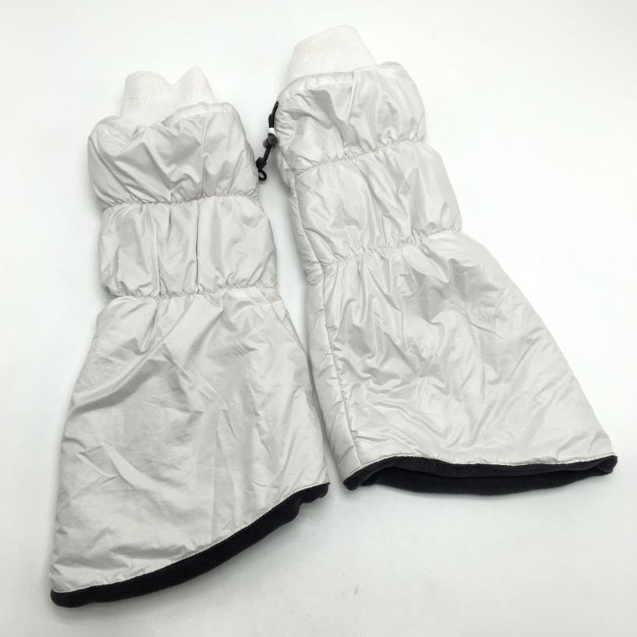 and per se（アンパスィ） 中綿レッグウォーマー 白×ネイビー