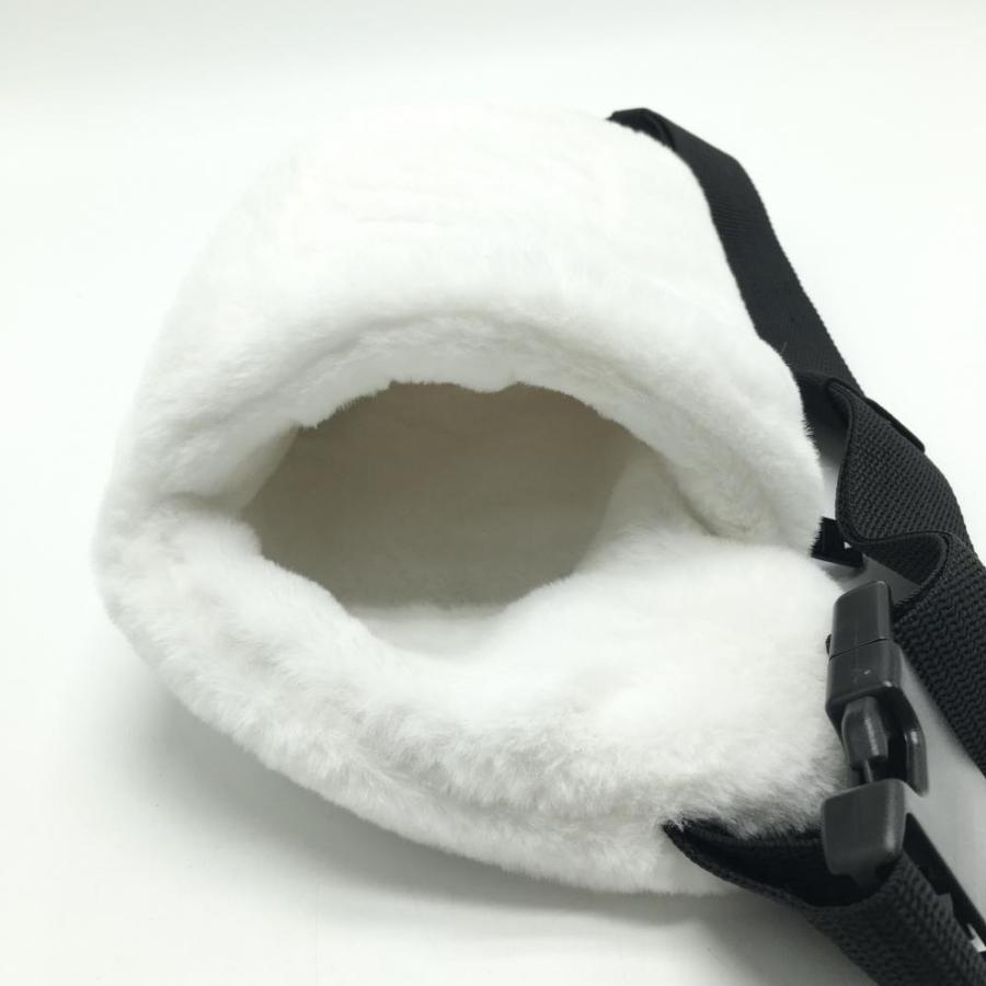 WAAC 【超美品】ワック ハンドウォーマー 白 ファー ウエストポーチ