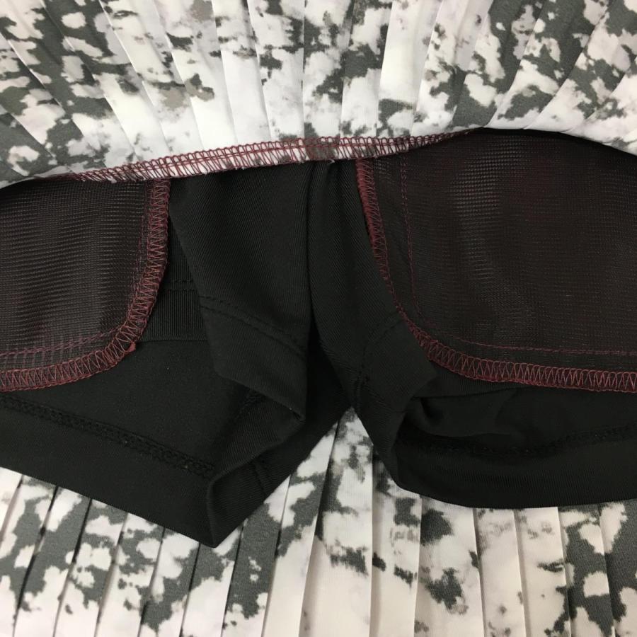 DESCENTE GOLF 【超美品】デサントゴルフ スカート ボルドー×白×黒