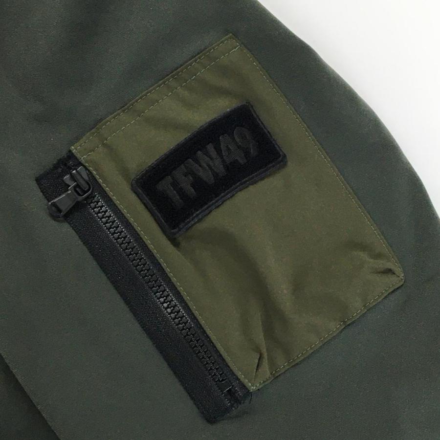美品　TFW49 メンズ　ブルゾン　アウター　ジャケット M グリーン TFW49 【美品】TFW49 ジャケット ダークグリーン 裏微起毛 ストレッチ