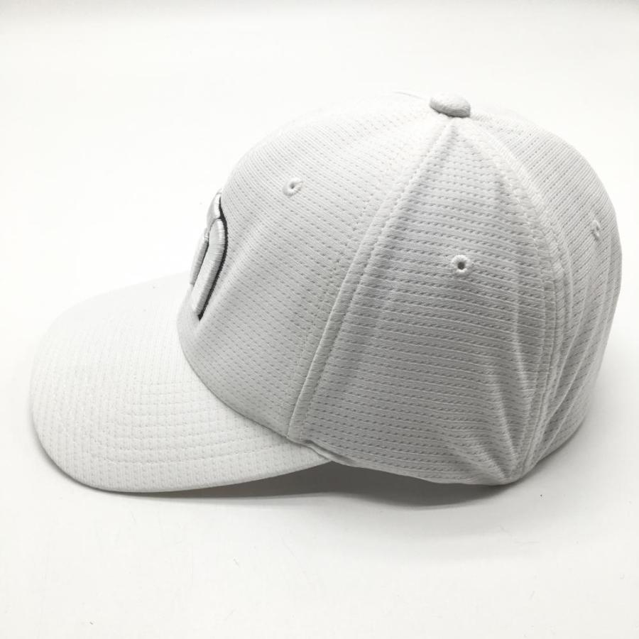 TRAVISMATHEW トラヴィスマシュー キャップ 白×グレー FLEXFIT 後ろ