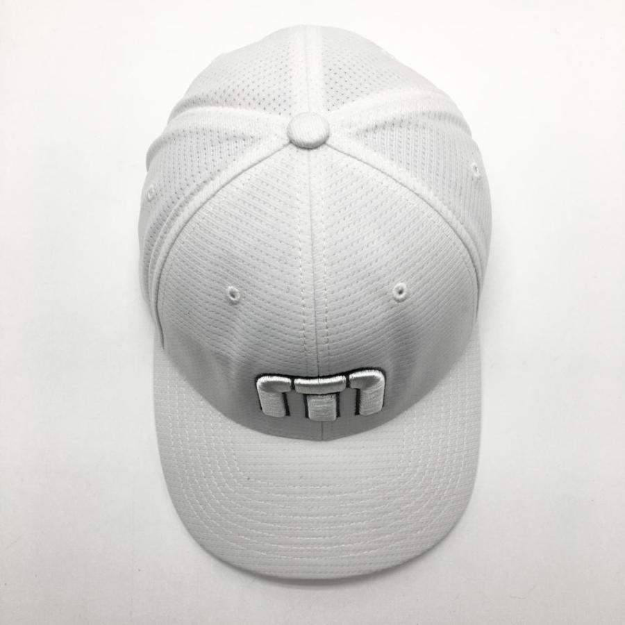 TRAVISMATHEW トラヴィスマシュー キャップ 白×グレー FLEXFIT 後ろ
