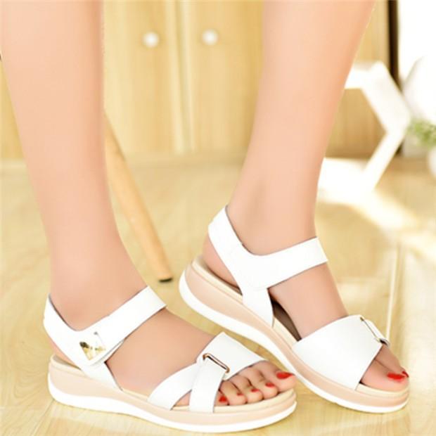 サンダル 女の子 子ども 通気 個性的 砂浜 アウター 夏 ファッション 中学生 キッズ カジュアル 靴 可愛い 滑り止め お出かけ Zfhmzm1119 レオレオ 通販 Yahoo ショッピング