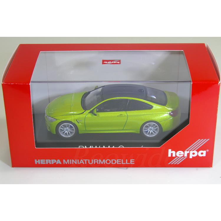 ヘルパ 1/43 BMW M4 F82 クーペ オースチンイエローM : 寝具 ヘルパ 1/43 BMW M4 F82 クーペ オースチンイエローM : 寝具