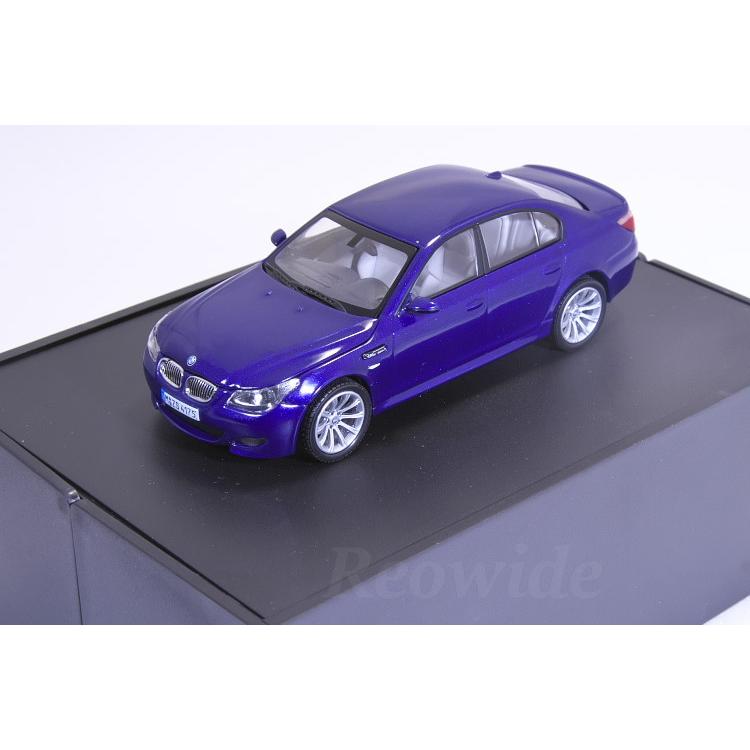 フレッシュシリーズ新登場 Sammlermodell 京商 1/43 BMW M5 E60 ブルー ディーラーボックス　2004-2007