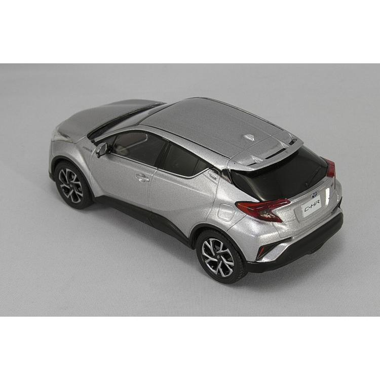トヨタ特注 1/30 新型 トヨタ C-HR メタルストリームメタリック カラー