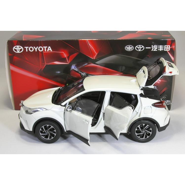 トヨタ特注 1/18 トヨタ C-HR ホワイト Toyota IZOA : 寝具