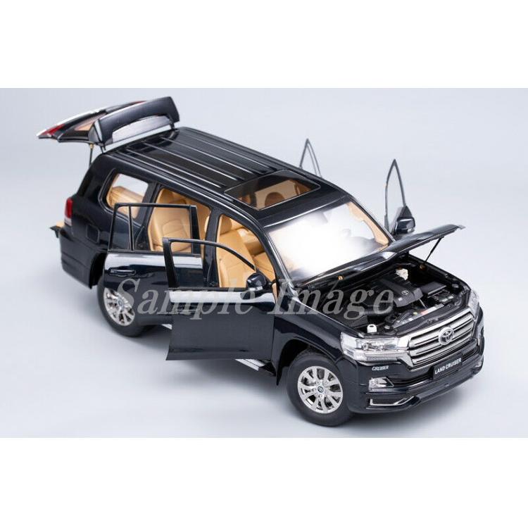 KengFai 1/18 トヨタ ランドクルーザー200 後期 カスタム品 Keng Fai 1/18 トヨタ ランドクルーザー 200 ランクル パールホワイト