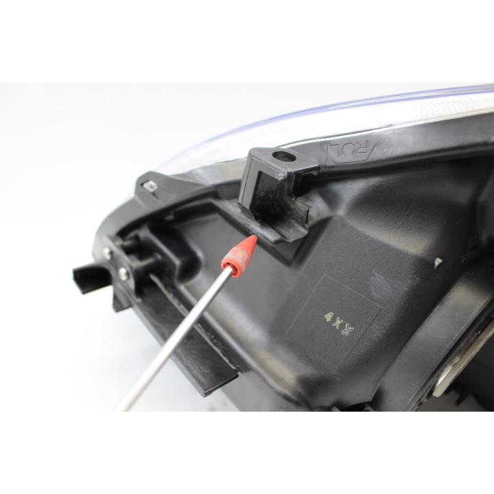 美品 プリウス ZVW30 後期 ヘッドライト 右 右側 キセノン HID