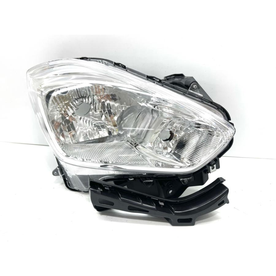 ☆極美品☆ スズキ スイフト ZC83 純正 右 ハロゲン ヘッドライト