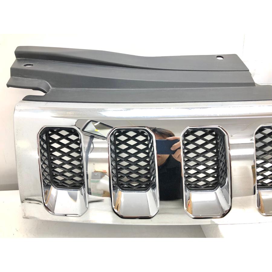 ミツビシ デリカ D:5 CV1/2/3/4/5W 純正 フロントグリル〈カメラ穴無