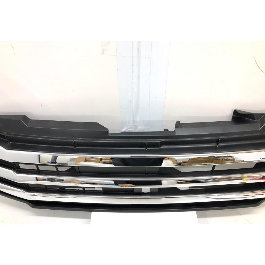 ルーミーカスタム フロントグリル 53101-B1150 カメラ穴有