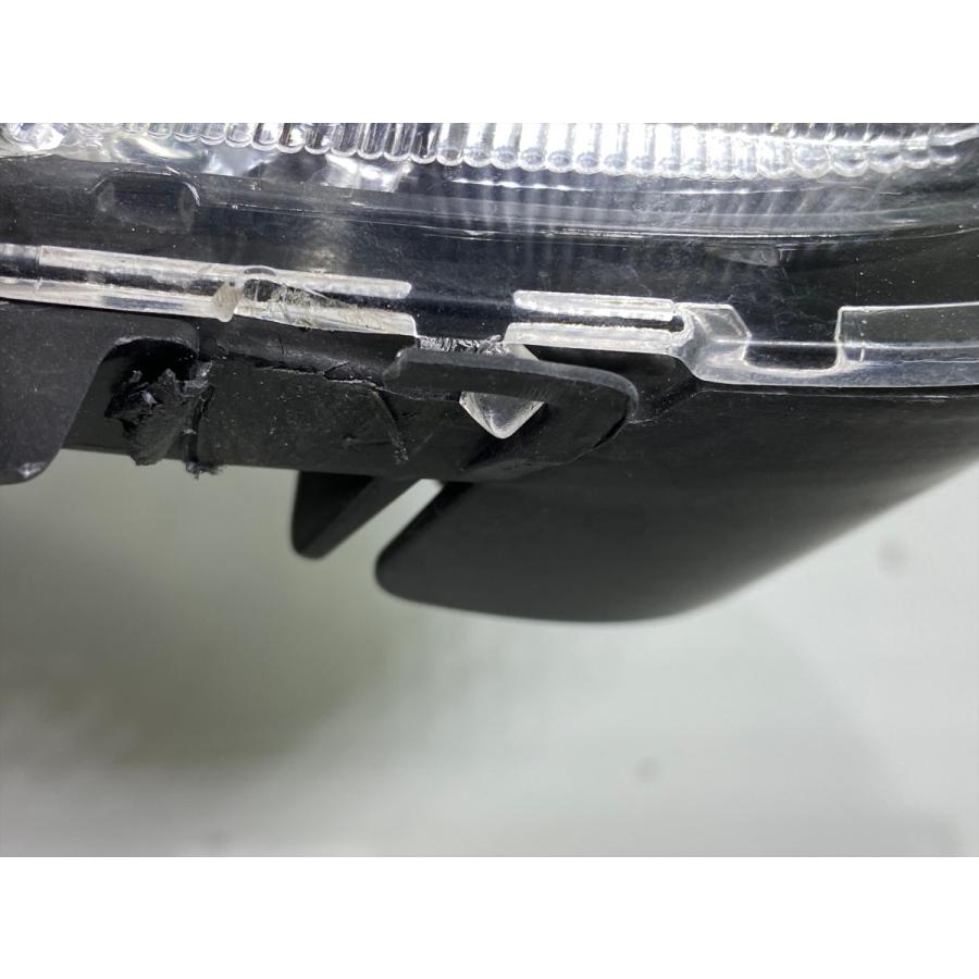 クラウン GRS200 純正HIDヘッドライト 右 刻印B STANLEY P7078 （24-82