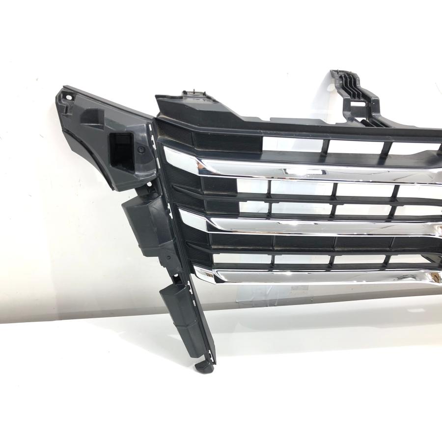 HERO様限定 グランビア　純正フロントグリル トヨタ グランエース GDH303W 純正 フロントグリル 53101-26260 （G25
