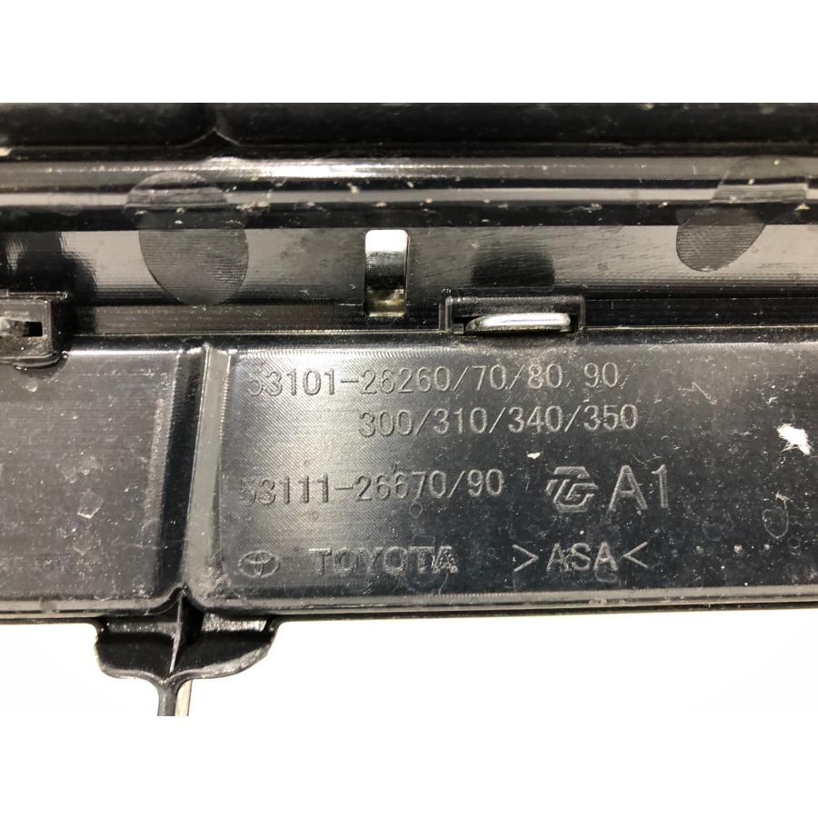 トヨタ グランエース GDH303W 純正 フロントグリル 53101-26260 （G25
