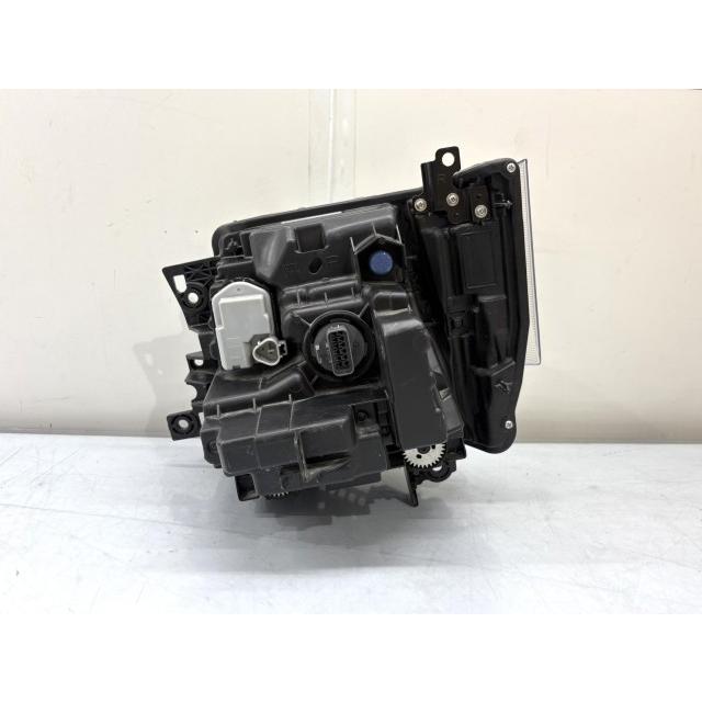 エルフ BDG-NJR85A ヘッドライト 右 刻印W KOITO 219A2A/219A2C 8