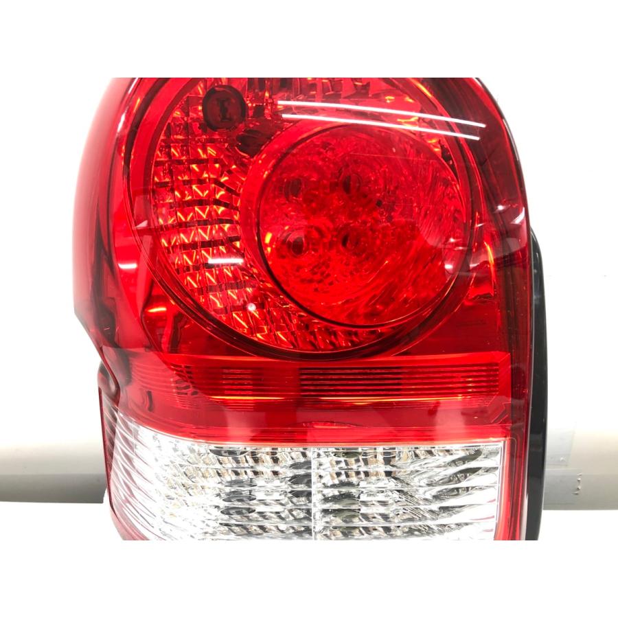 トヨタ ポルテ NSP140 純正 テールランプ 左 STANLEY52-257 （28A-99m