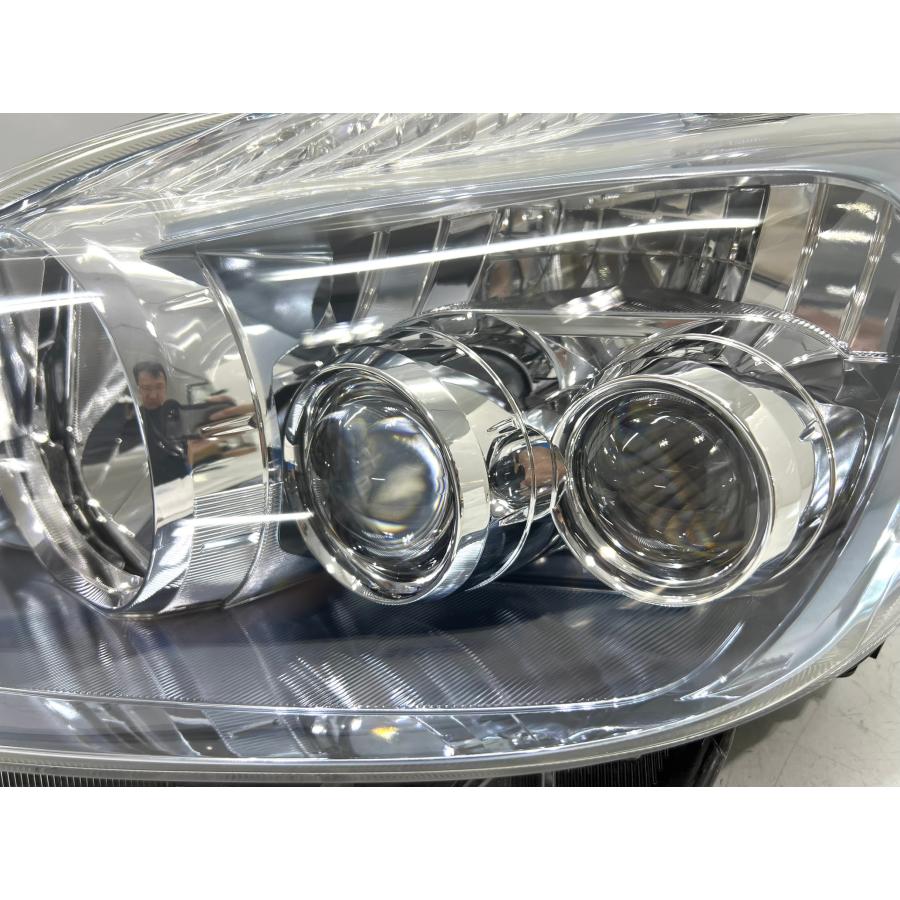 トヨタプリウス30前期 ヘッドライトヘッドランプ 左右セット中古品 ☆研磨・美品☆ トヨタ プリウス ZVW30 前期 純正 左 LED ヘッド