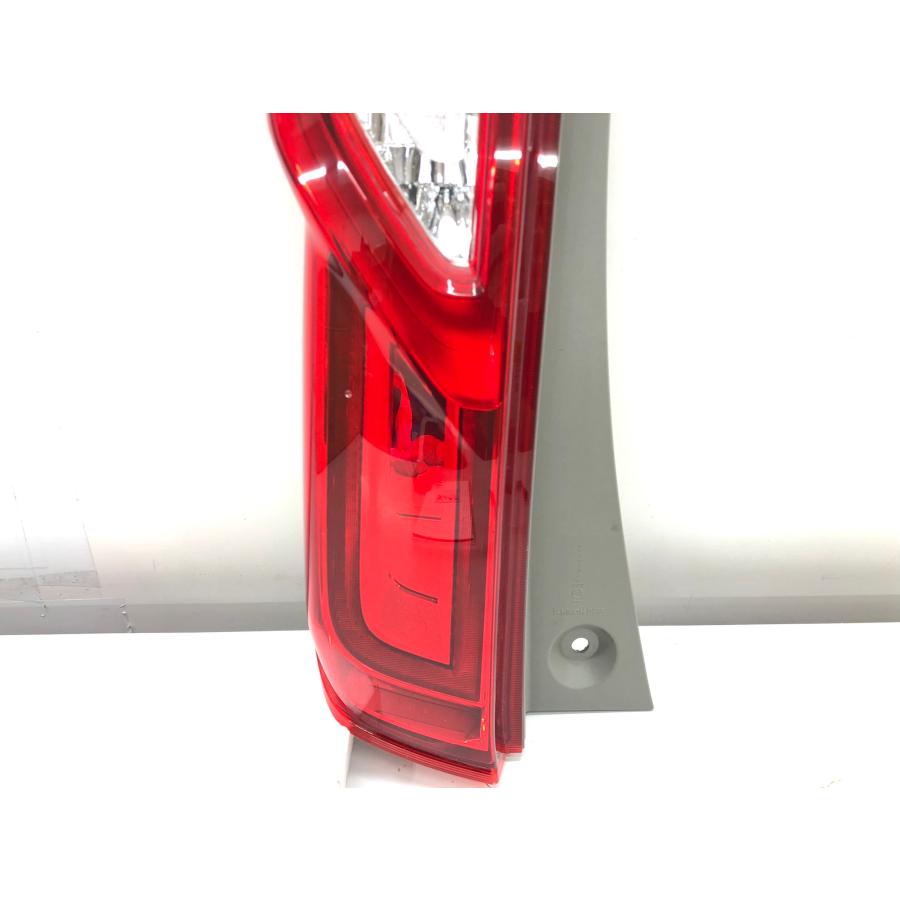 ホンダ N-BOX JF3/JF4 ノーマル 純正 テールランプ 左 ICHIKOH D185