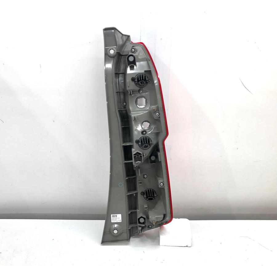 ホンダ N-BOX JF3/JF4 ノーマル 純正 テールランプ 左 ICHIKOH D185