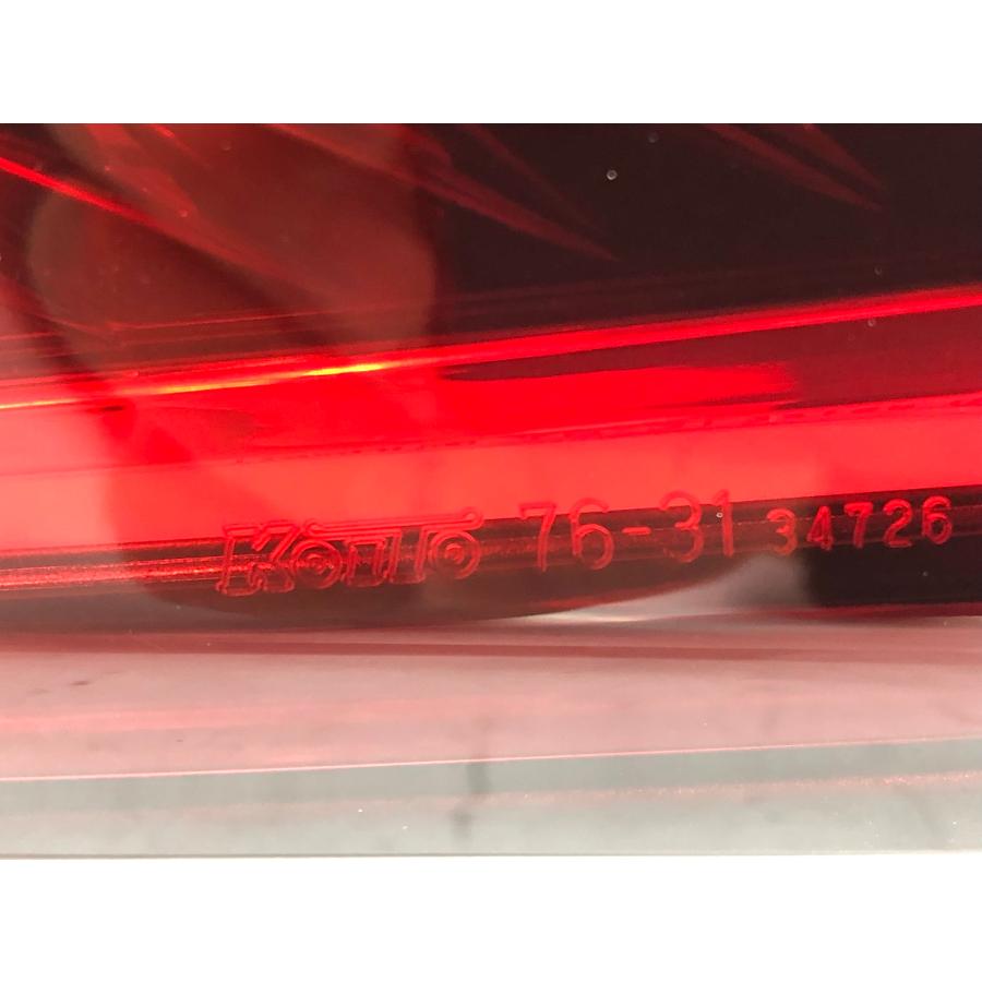 レクサス CT200h ZWA10 後期 純正 テールランプ 右 LED KOITO76-31