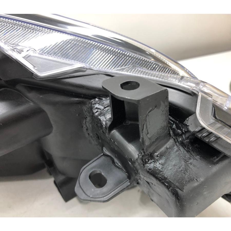トヨタ アクア MXPK11/MXPK16 現行 純正 ヘッドランプ 左 LED KOITO52