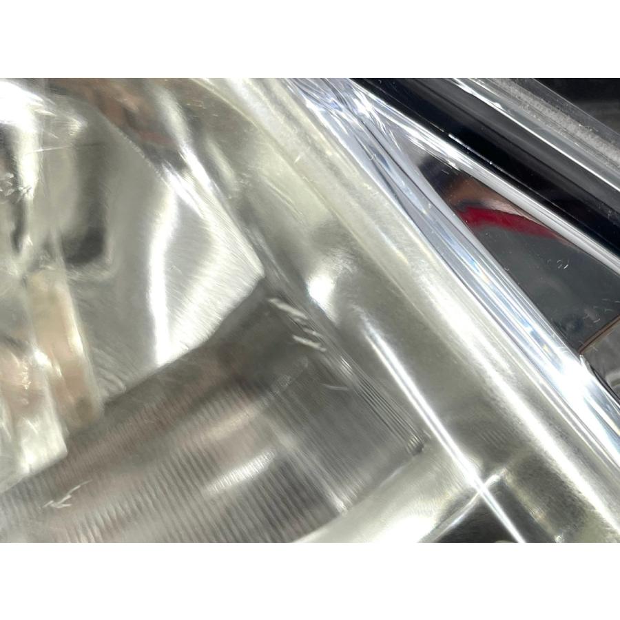 カムリ AVV50 前期 純正HIDヘッドライト 右 KOITO・33-150 刻印4 （3A