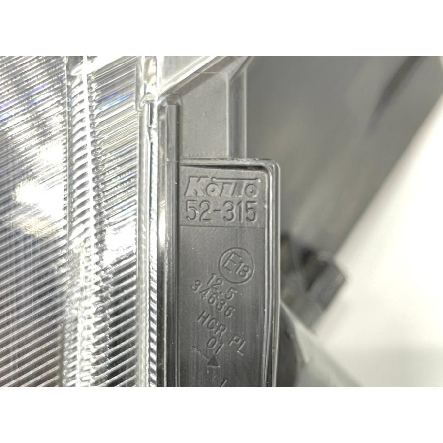 ☆良品☆ トヨタ アクア NHP10 後期 純正 右 LED ヘッドライト KOITO52