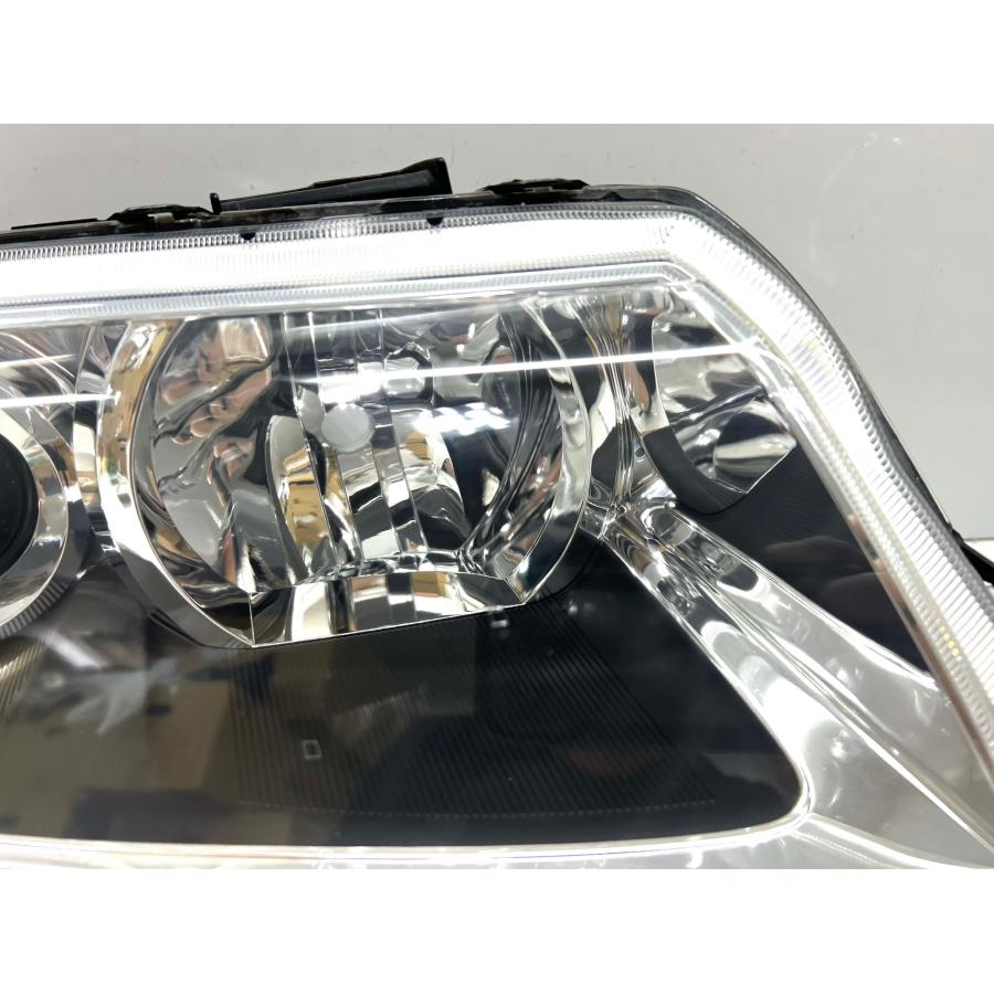 ☆研磨☆ スズキ エスクード TDA4W TD54W 純正 右 HID ヘッドライト