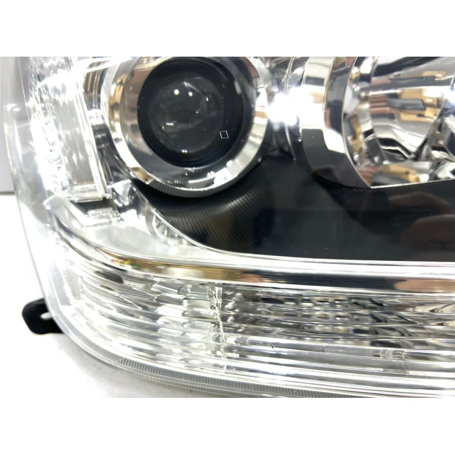 ☆研磨☆ スズキ エスクード TDA4W TD54W 純正 右 HID ヘッドライト