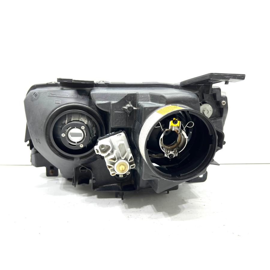 ☆研磨☆ スズキ エスクード TDA4W TD54W 純正 右 HID ヘッドライト