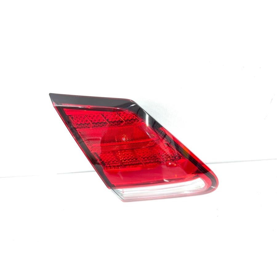 美品】 プレミオ NZT260・ZRT260 後期 純正テ−ルライト 左 KOITO・20
