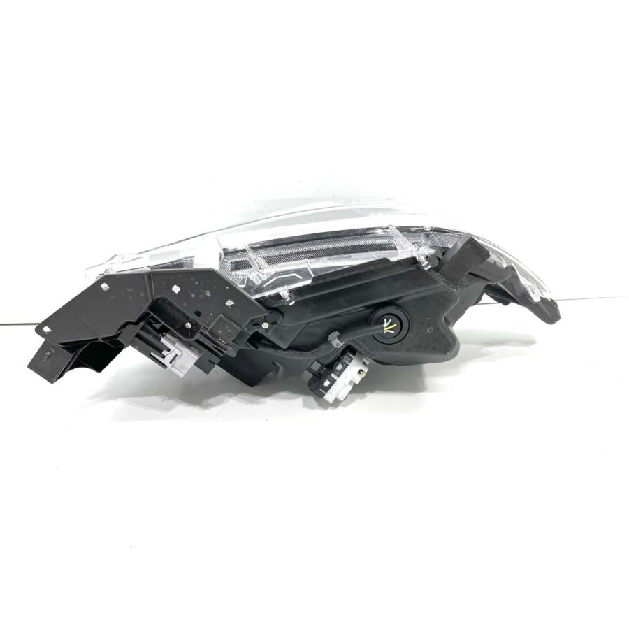 トヨタ アリオン NZT260 後期 純正 左 LED ヘッドライト KOITO20-460