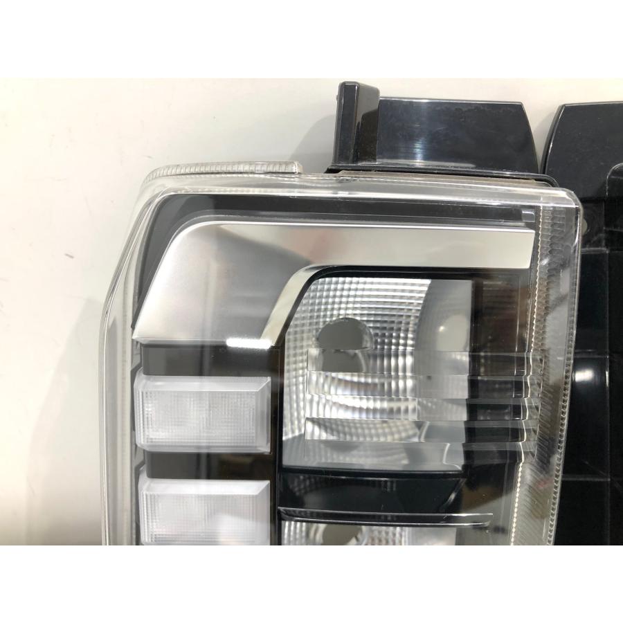 ダイハツ タフト LA900S/LA910S 純正 テールランプ 左右 LED