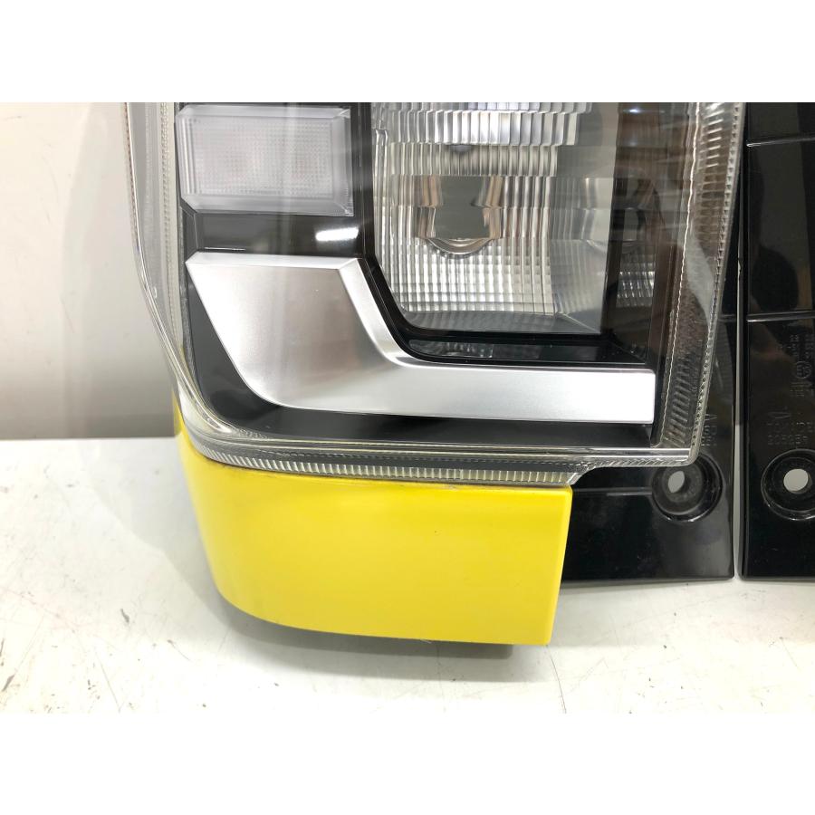 ダイハツ タフト LA900S/LA910S 純正 テールランプ 左右 LED