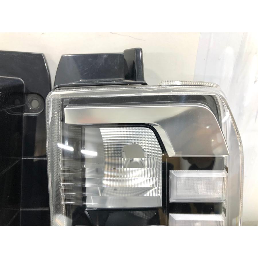 ダイハツ タフト LA900S/LA910S 純正 テールランプ 左右 LED