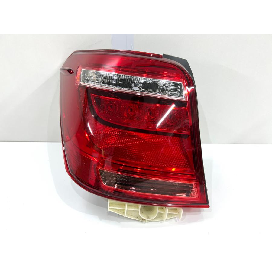 カローラアクシオ NKE161/NRE161 後期 純正テールライト 左 KOITO 12