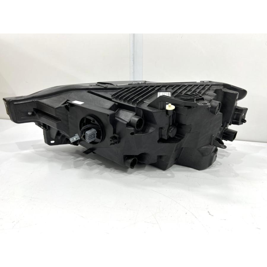 美品】 ボルボ XC60 UB 純正LEDヘッドライト 右 31655235/31655236