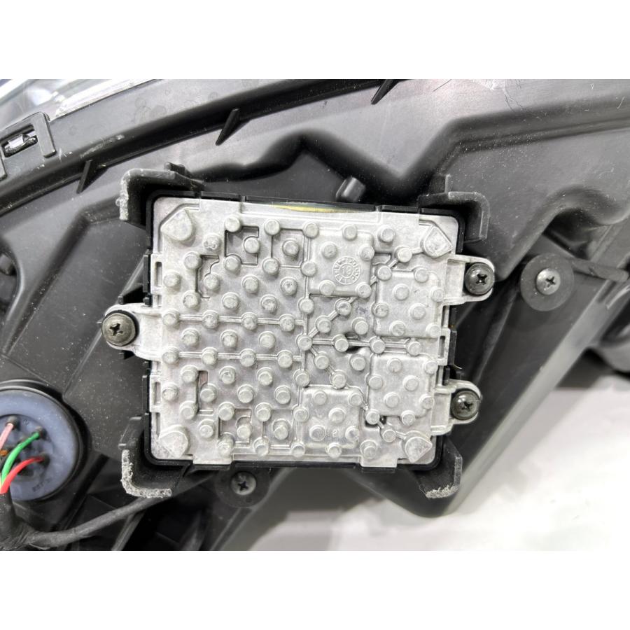 ☆良品☆ 三菱 アウトランダー PHEV GF7W GF8W 後期 純正 右 LED