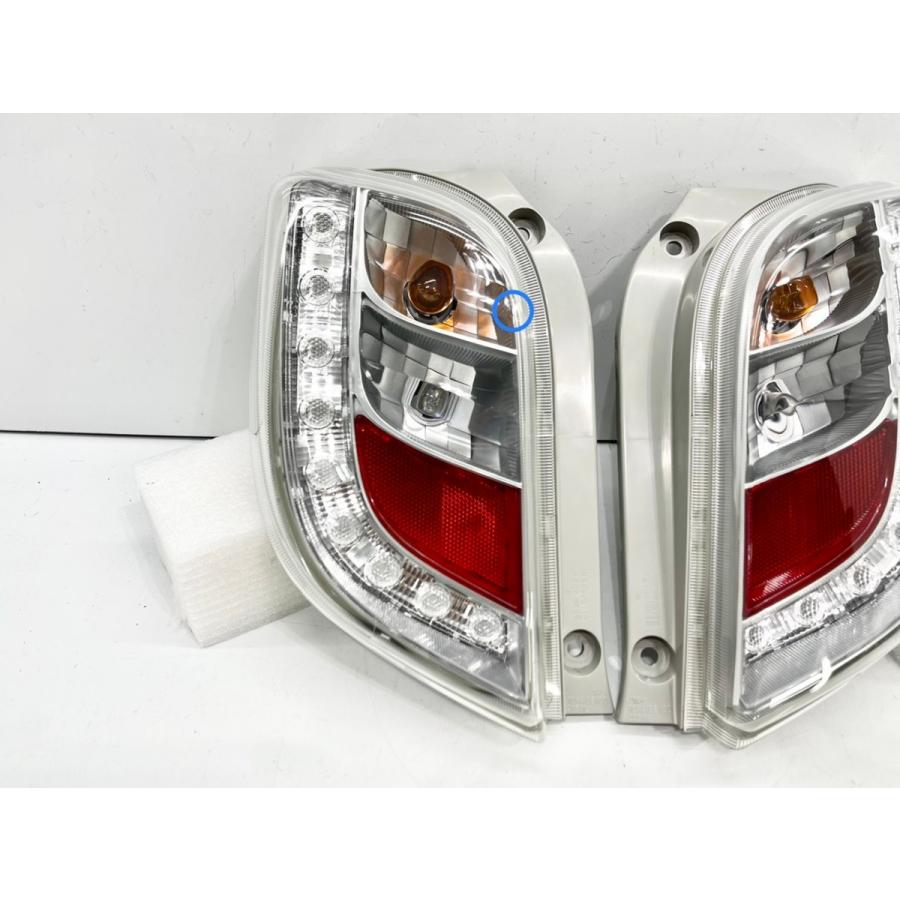 ダイハツ ミライース LA300S 後期 純正 左右 テールライト