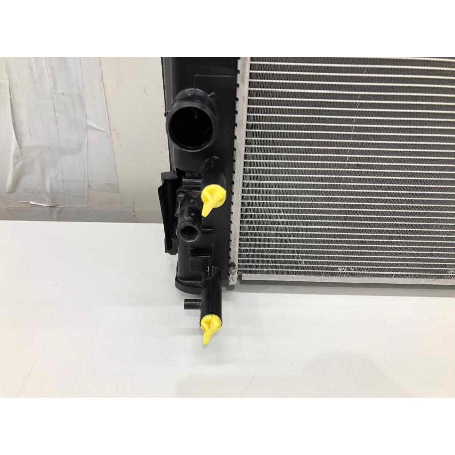 トヨタ アクア MXPK10 純正 ラジエーター コンデンサー セット 422136