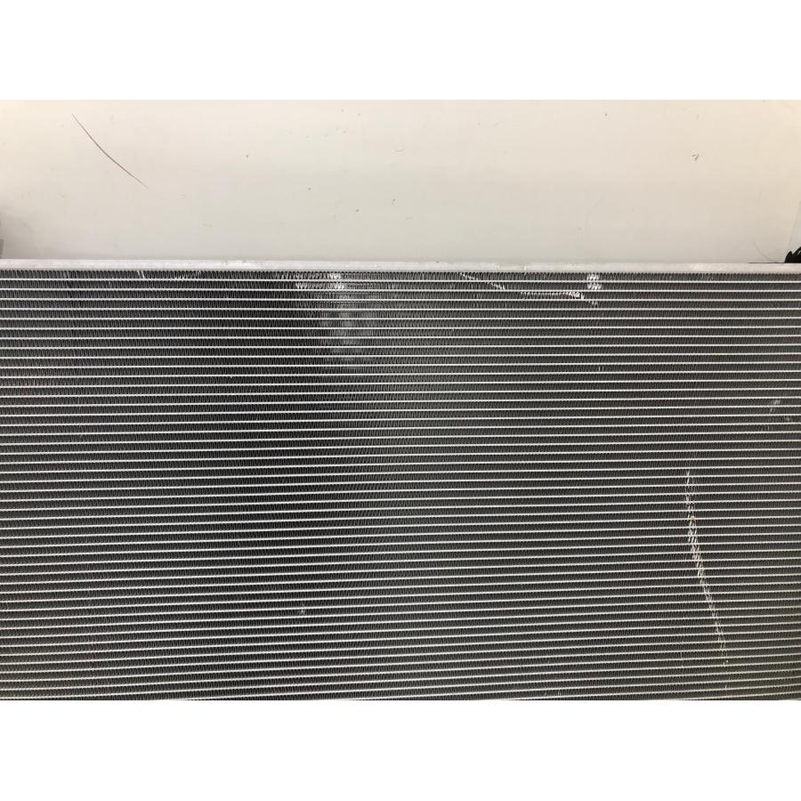 トヨタ アクア MXPK10 純正 ラジエーター コンデンサー セット 422136