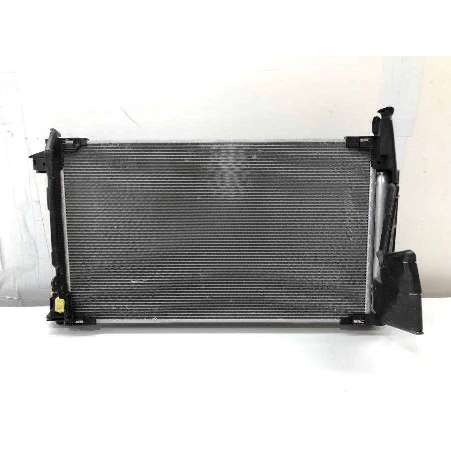 トヨタ アクア MXPK10 純正 ラジエーター コンデンサー セット 422136