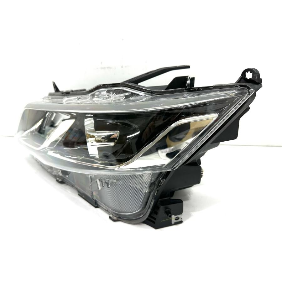 日産 セレナ ハイウェイスター C27 GFC27 HFC27 前期 純正 左 LED