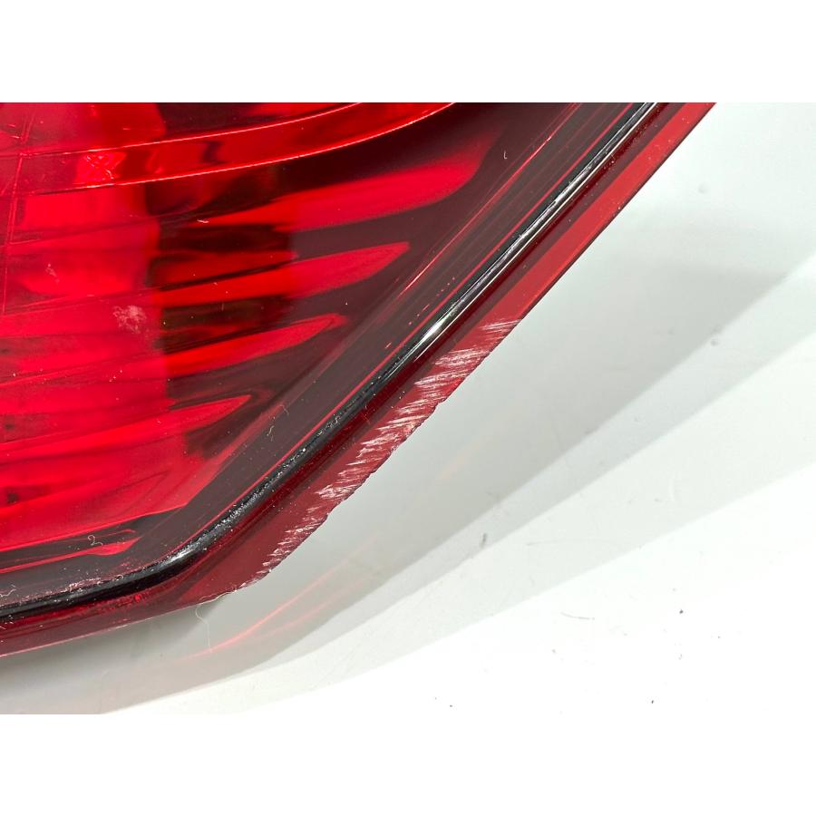 カローラアクシオ NKE165/NZE165 後期 純正テールライト 右 KOITO12