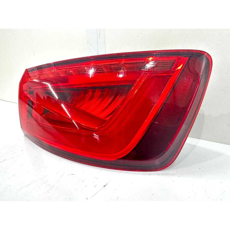 アウディ A3 8V 純正テールライト 右 8V5.945.096.A （54A-72） : Re