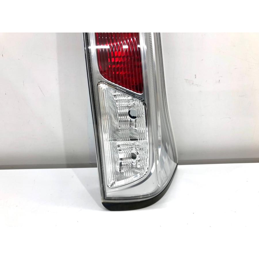 ニッサン セレナ C26 前期 純正 テールランプ 右 KOITO220-23096（54A