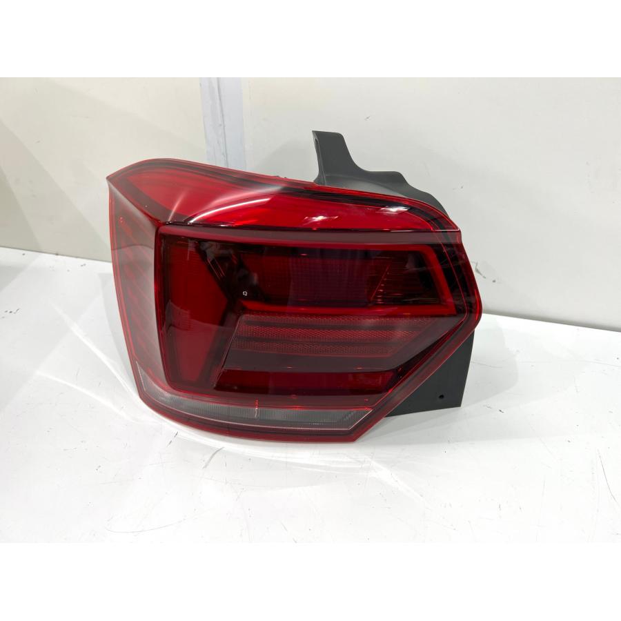 良品】VWフォルクスワーゲン ポロ 2G AW 純正テールライト 左