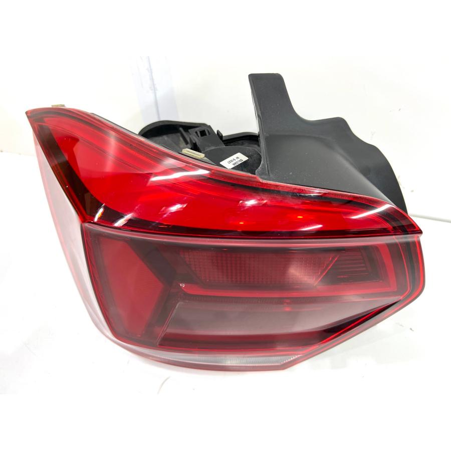 良品】VWフォルクスワーゲン ポロ 2G AW 純正テールライト 左